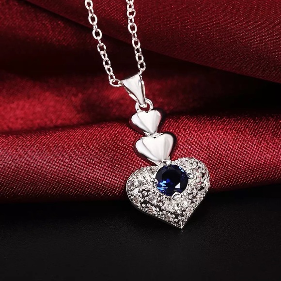 ♦️SALE♦️ 925 Sterling Silver Blue Crystal Heart Pendant Set - Picture 5 of 10